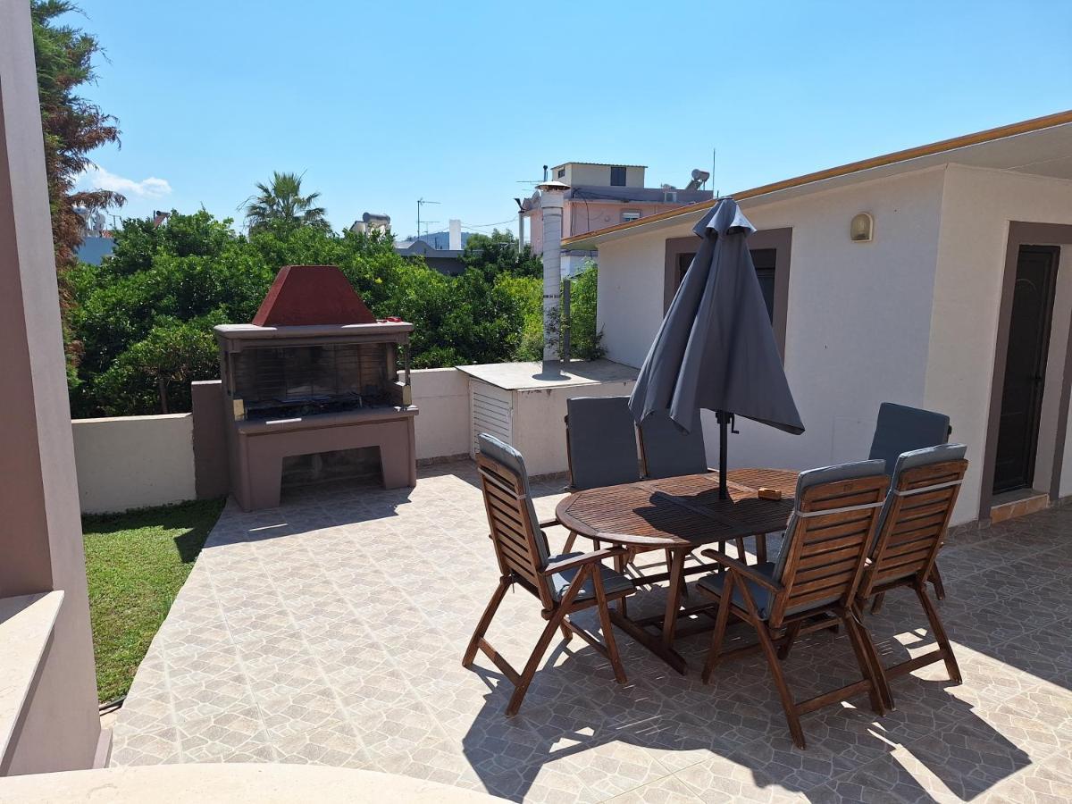 האראקי Villa Maria מראה חיצוני תמונה