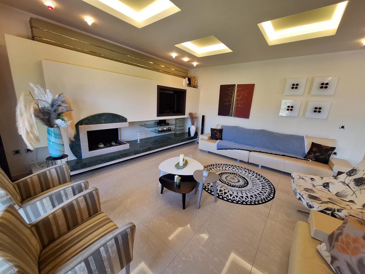 האראקי Villa Maria מראה חיצוני תמונה