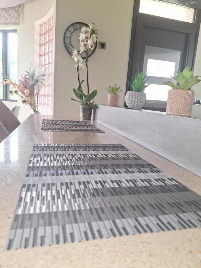 האראקי Villa Maria מראה חיצוני תמונה